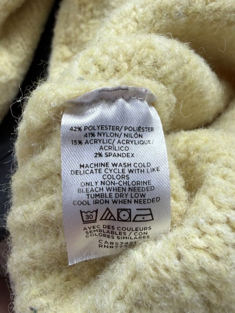 Ann Taylor Sweater - Picture 4 of 4